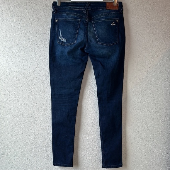 DL1961 Amanda Seville Distressed Skinny Jeans Size 28 - Picture 12 of 15